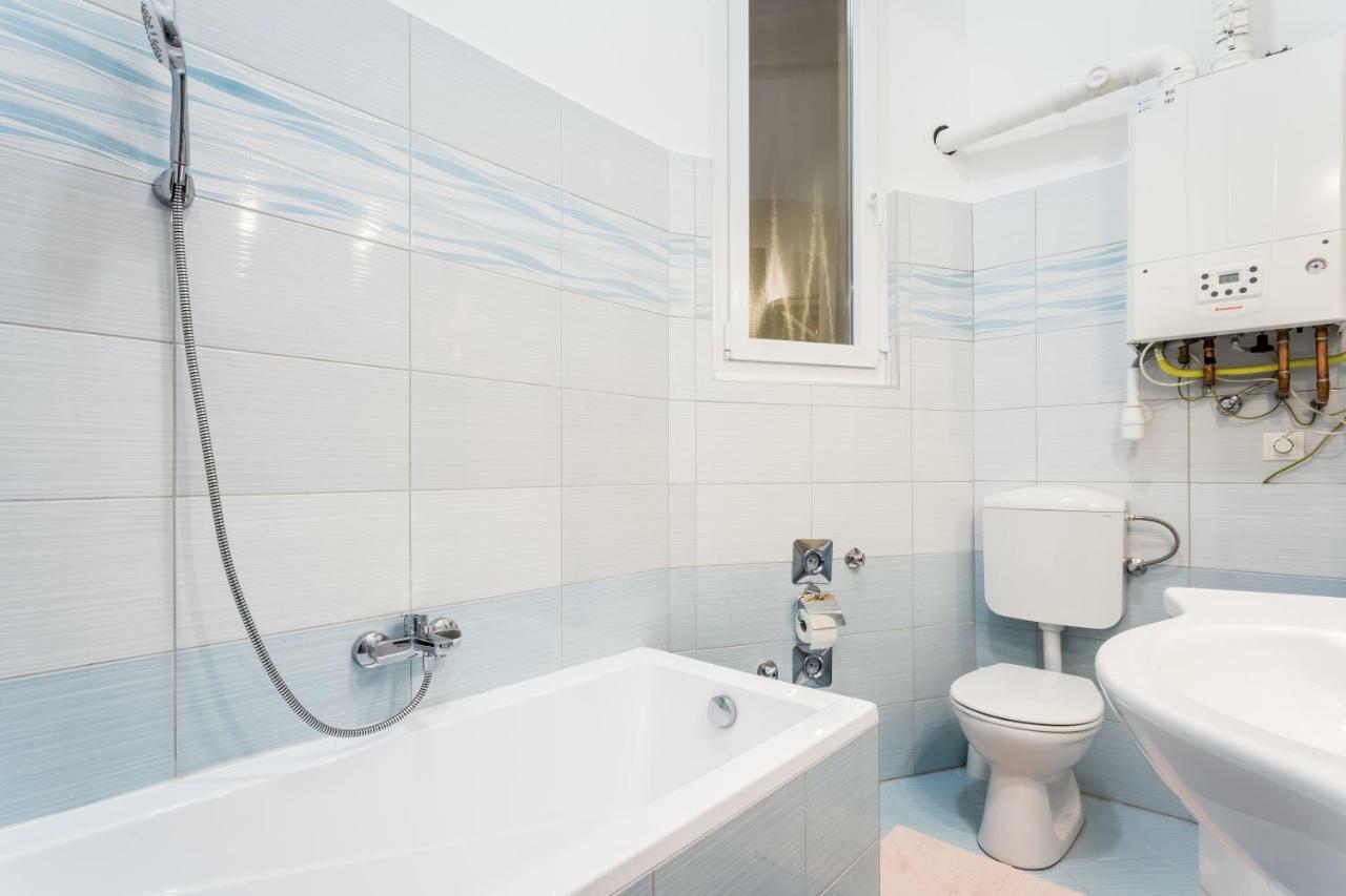 בודפשט Bpr Turquoise Simplicity Apartment מראה חיצוני תמונה